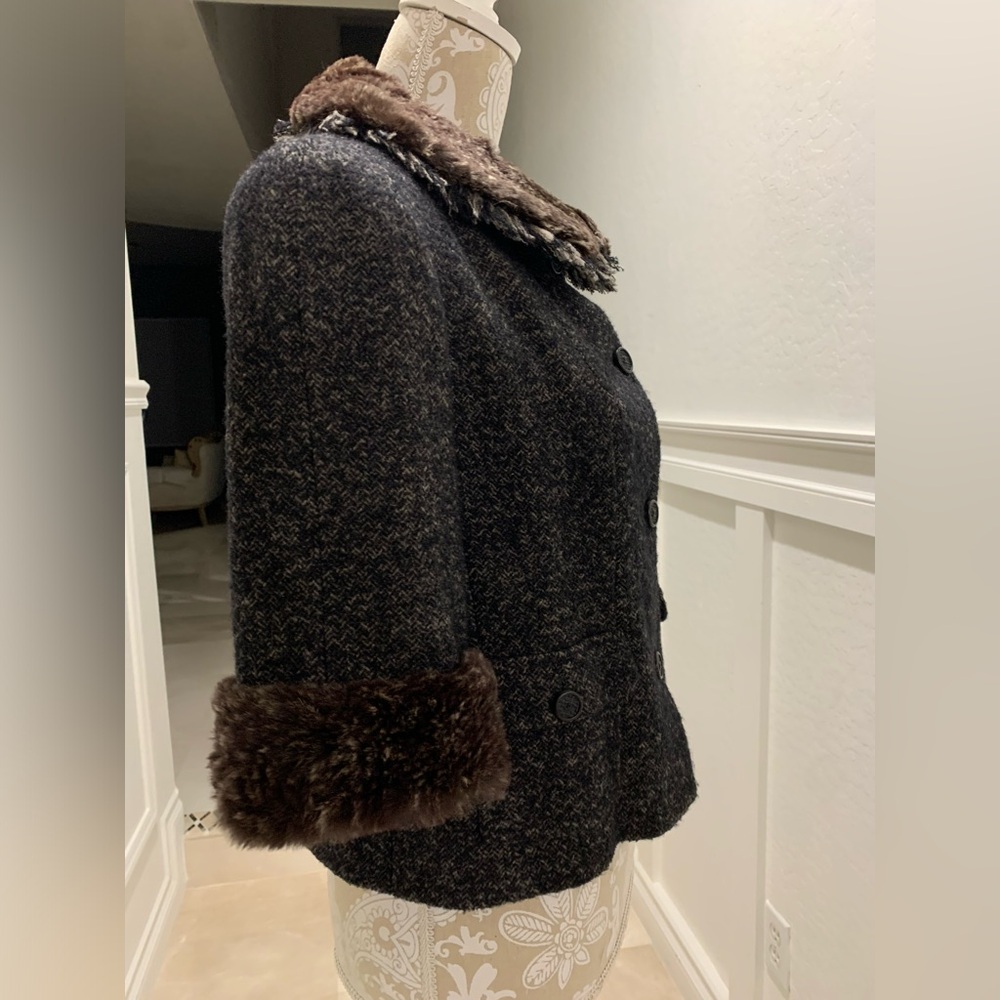 Rare Chanel Tweed With Rabbit Jacket Size 42 - Picture 9 of 16
